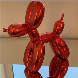 Jeff Koons Balloon Dog Replica